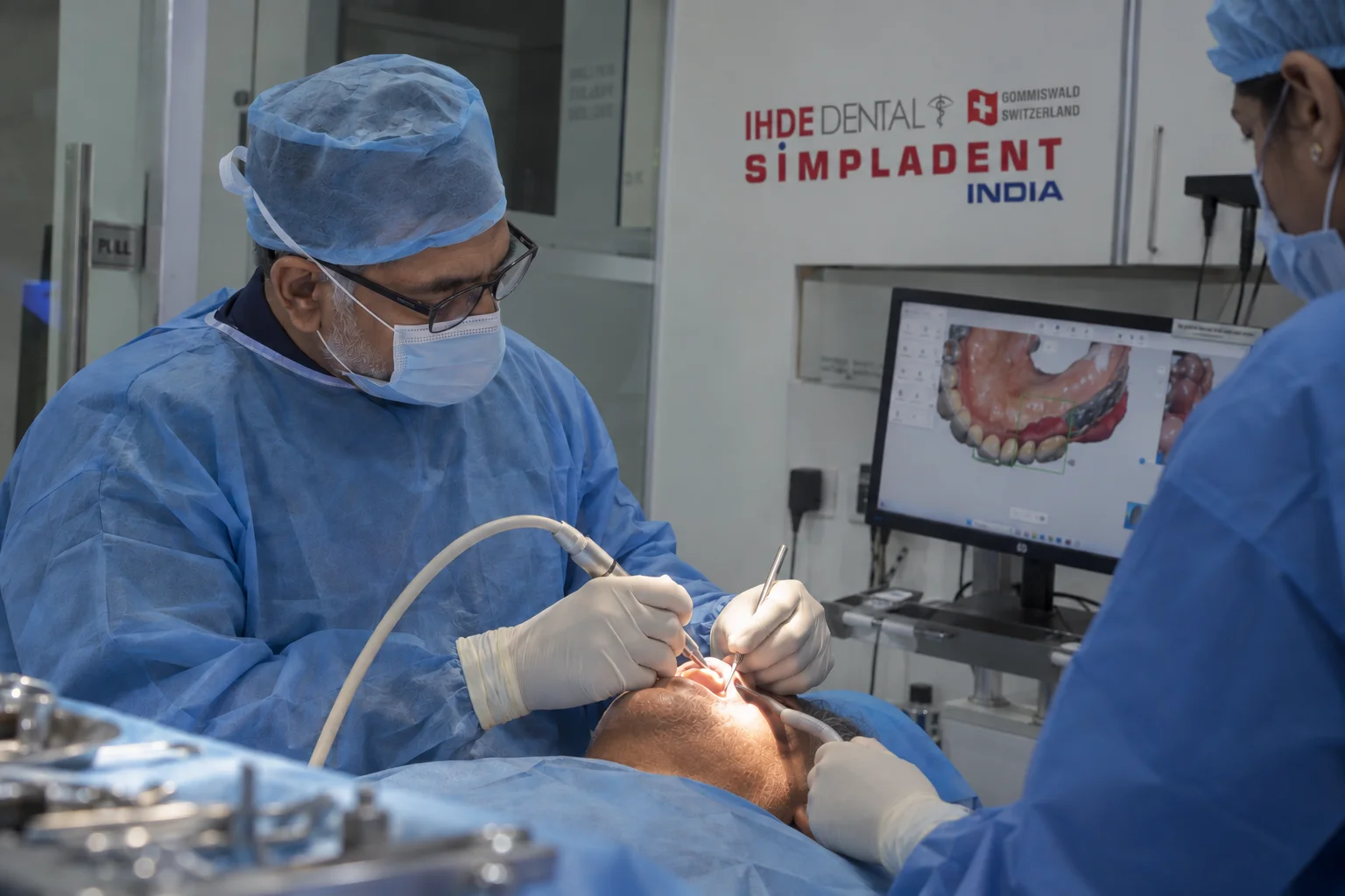 Minimally invasive Swiss Corticobasal implant surgery in sterile operatory